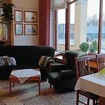 Hotel Wielkopolanka Goscinne I Restauracja