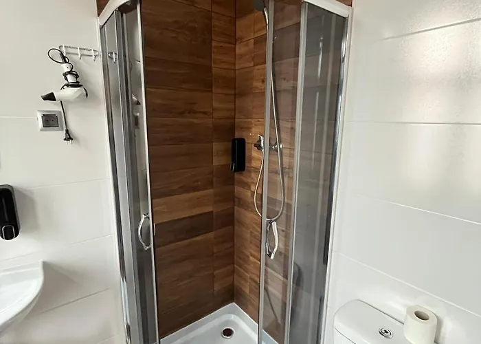 Wielkopolanka Goscinne I Restauracja Hotel *