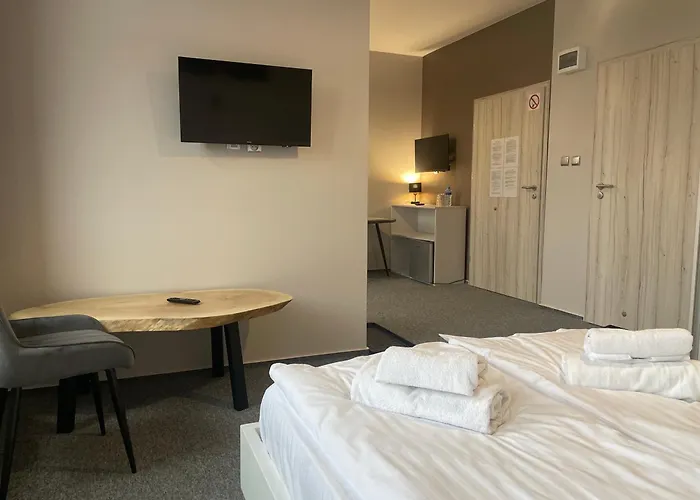 Hotel Wielkopolanka Goscinne I Restauracja Chodziez