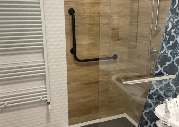 Hotel Wielkopolanka Goscinne I Restauracja *